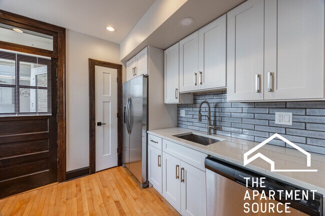 Foto del edificio - 6409 N Talman Ave