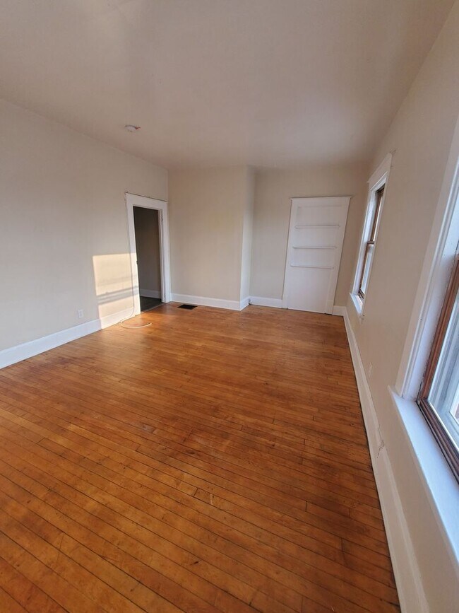 Foto del edificio - 6306-6308 22nd Ave.