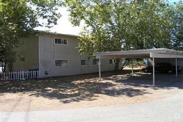 Building Photo - 2840 Apple Valley Ln
