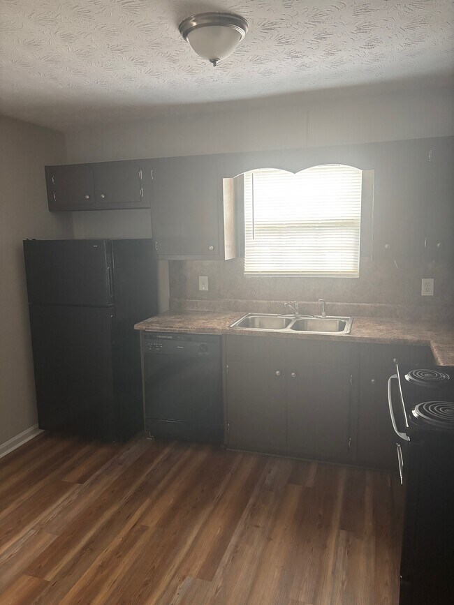 Foto del edificio - 231B Maple St