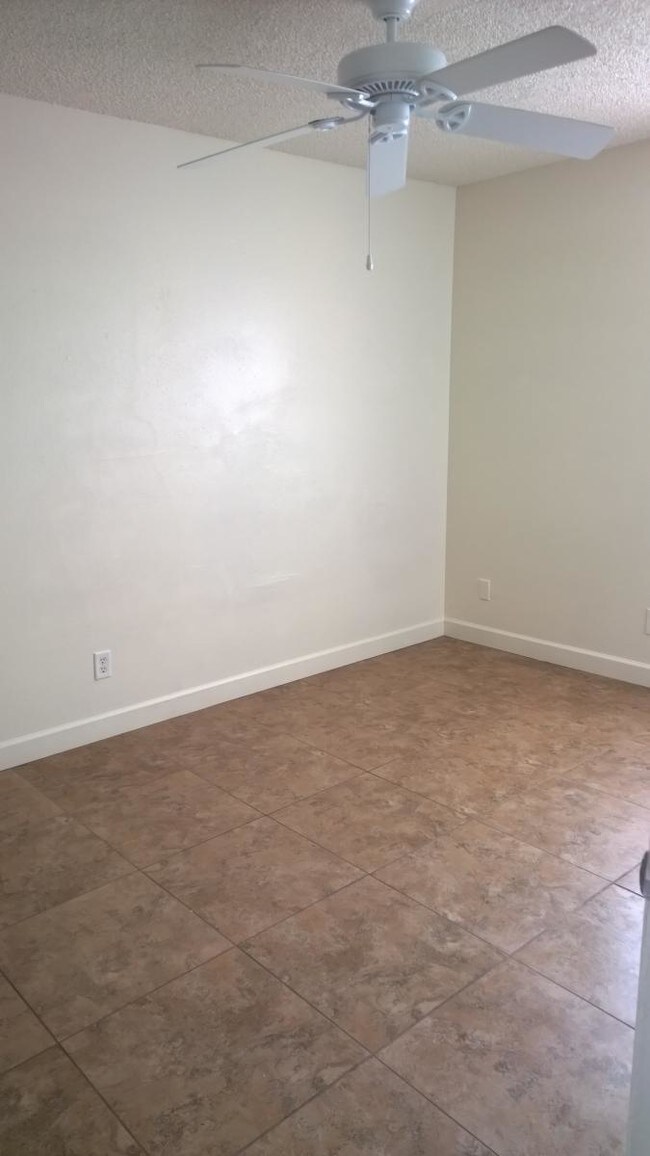 Foto del edificio - 2222 N 27th St
