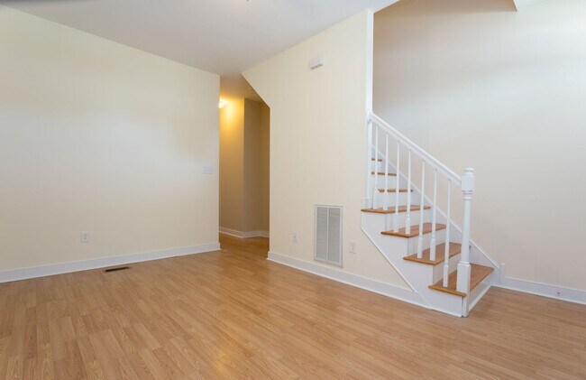 Foto del edificio - 1311 W Leigh St. Duplex