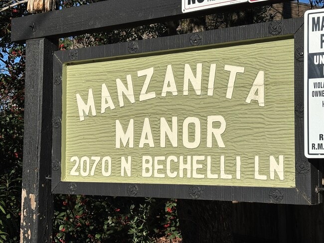 Building Photo - Manzanita Manor Apartments