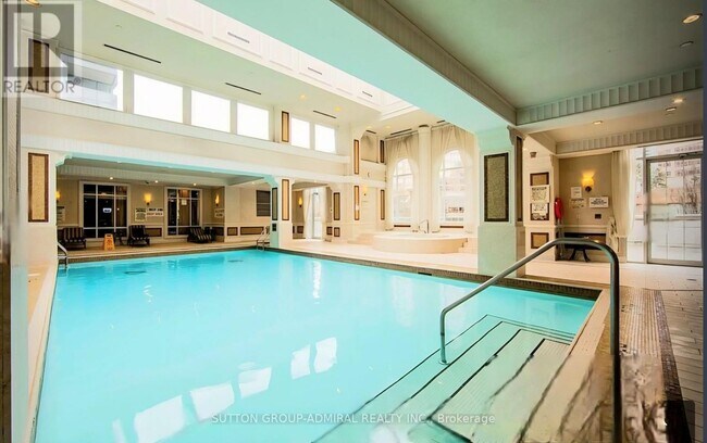 Photo du bâtiment - 15 Greenview Ave