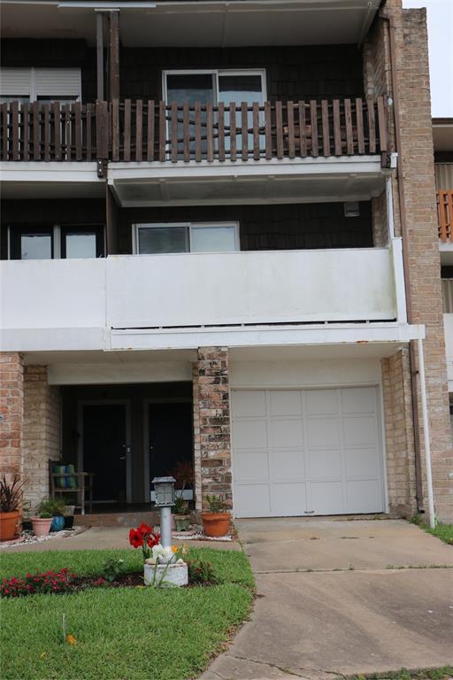Foto del edificio - 702 N Holiday Dr