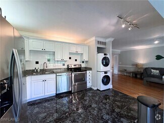 Building Photo - 112 Bobolink Way