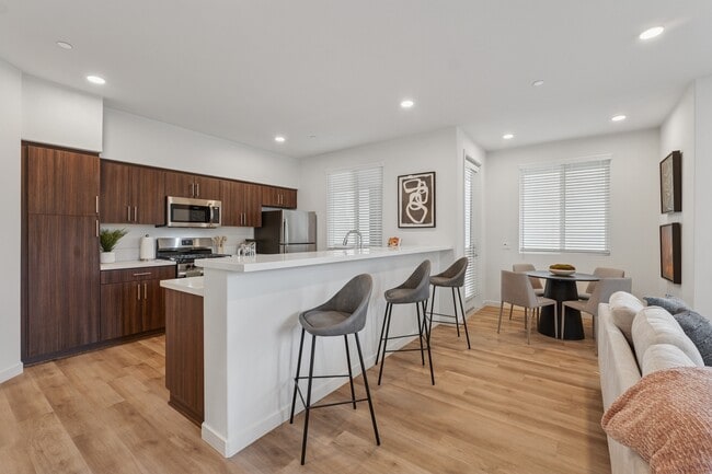 Building Photo - The Park on Washington