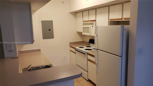 Foto del edificio - 11631 SW 2nd St