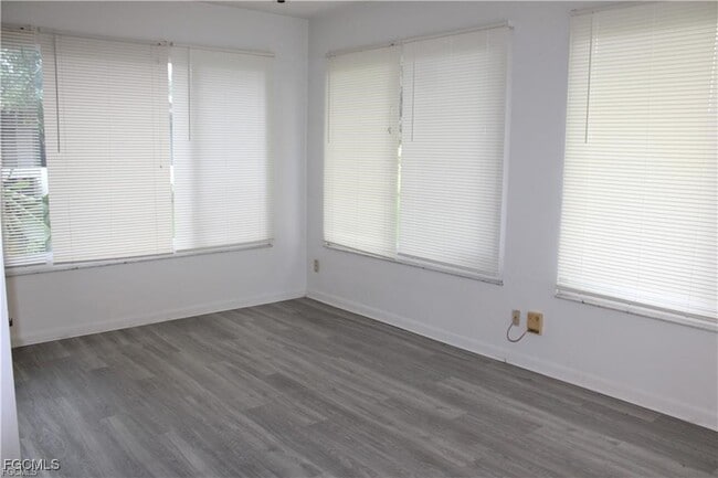 Foto del edificio - 1604 Ridgecrest St