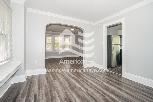 Building Photo - 3867 E 142nd St