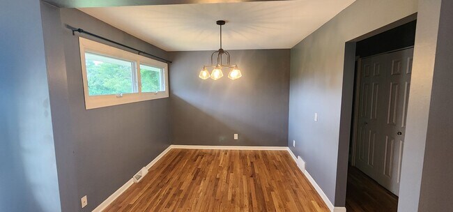 Foto del edificio - 2565 Jensen Ln