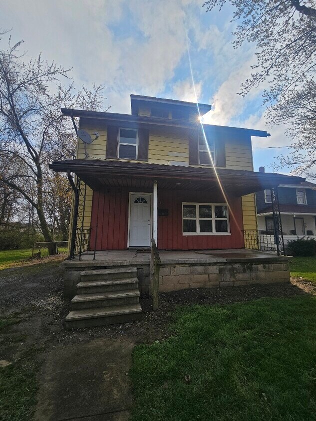 Foto del edificio - 1327 Saint Johns Ave