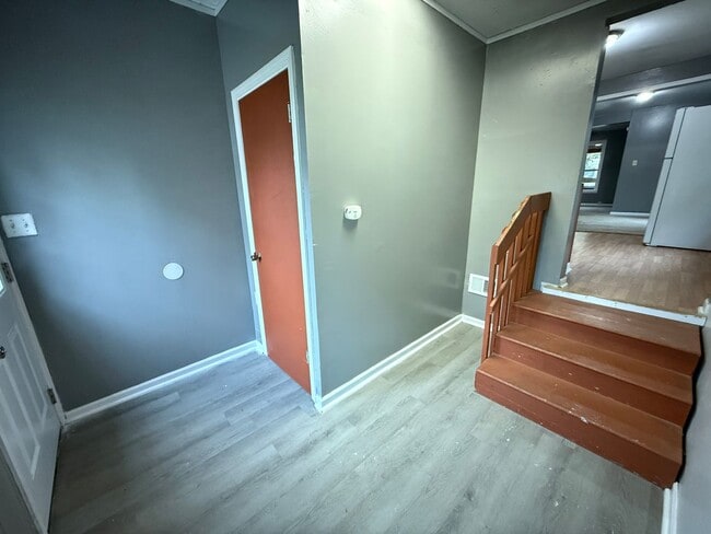 Building Photo - Single-Family Home Close to Henry Ford Hos...