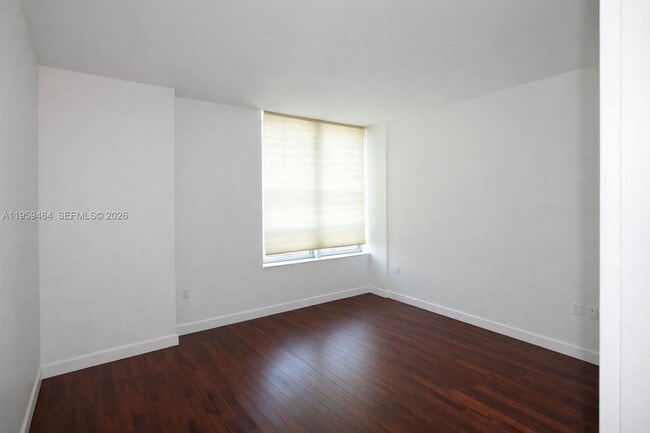 Building Photo - 951 Brickell Ave