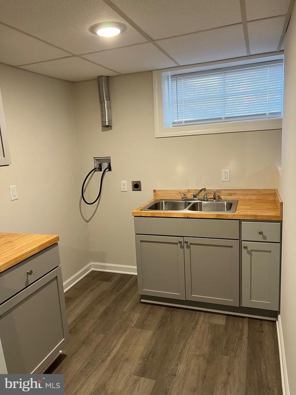 Foto del edificio - 132 Briarwood Cir