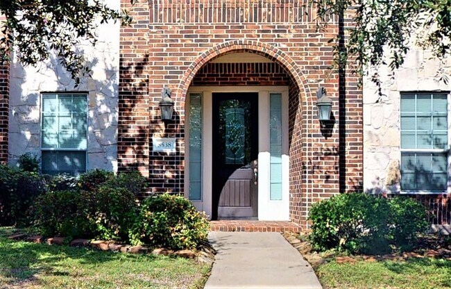 Foto del edificio - 8538 Sunrise Meadow Ln