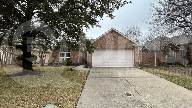 Foto principal - 2812 Woodson Dr