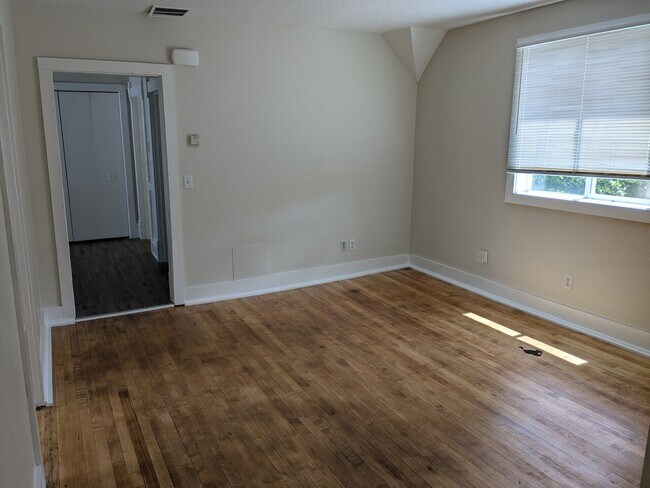 Foto del edificio - 2918 Dupont Ave N