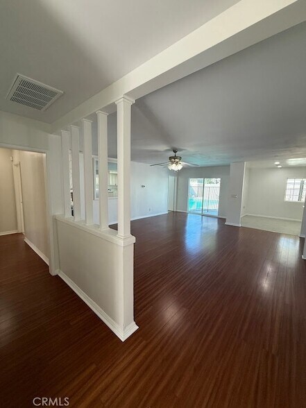 Foto del edificio - 9762 Stanwin Ave
