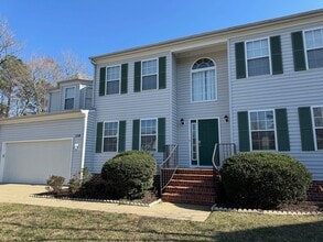 Building Photo - 110 Bugle Ct