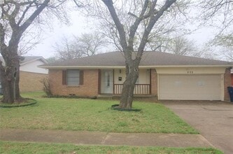 Building Photo - 802 Sequoia Dr