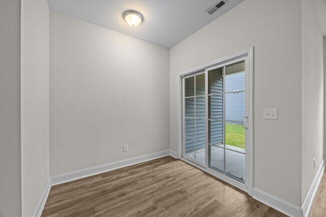 Building Photo - Welcome to Stonebay Townhomes!