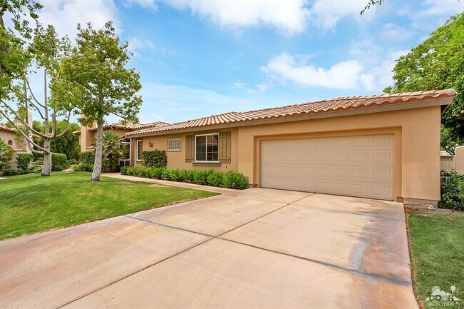 Building Photo - 48145 Casita Dr