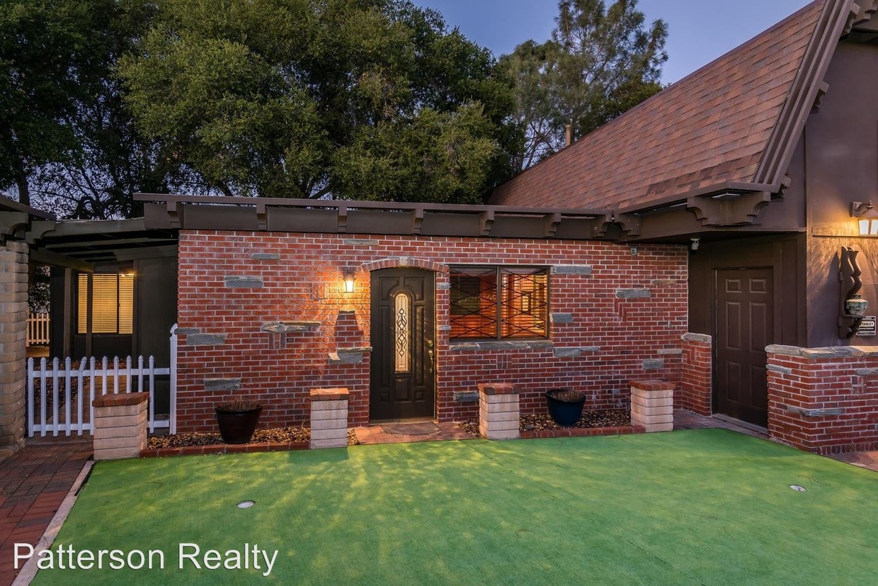 Primary Photo - 1 br, 1 bath House - 7210 Valle Ave.