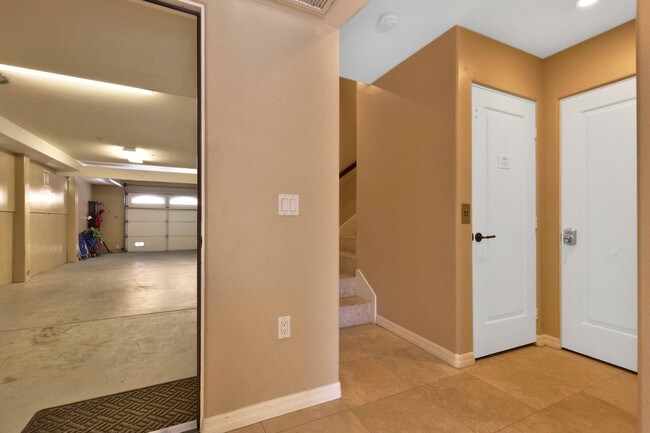 Foto del edificio - 754 Devon Ct