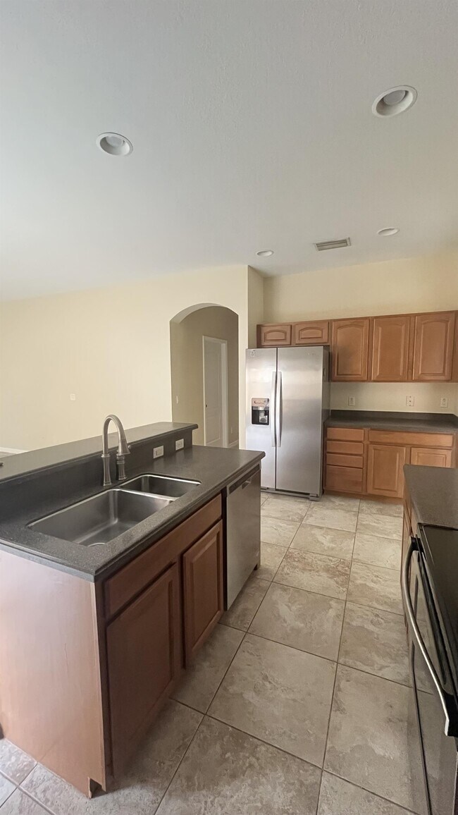Building Photo - 9368 Via San Giovani St