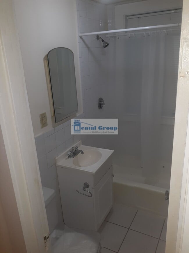 Building Photo - 54 Mountain Ave