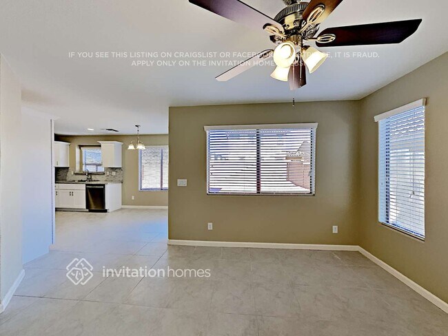 Foto del edificio - 16152 W Moreland St