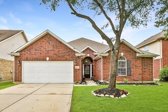 Building Photo - 18123 Quarry Vale Dr