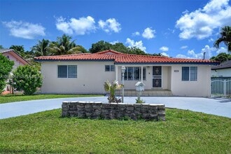 Building Photo - 6010 SW 19th St