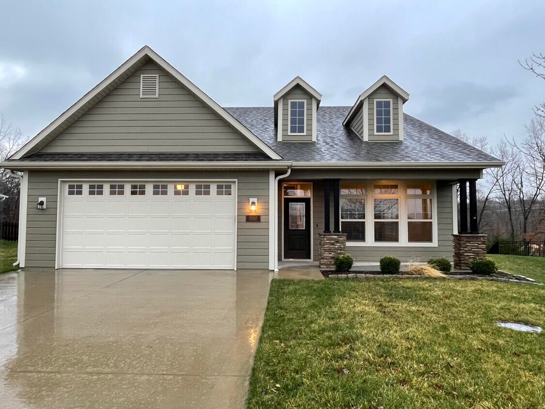 Foto principal - 2102 Nottoway Dr
