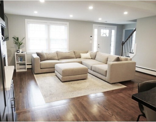 Primary Photo - 30 Elmbrook Rd
