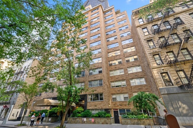 Building Photo - 330 E 49th St