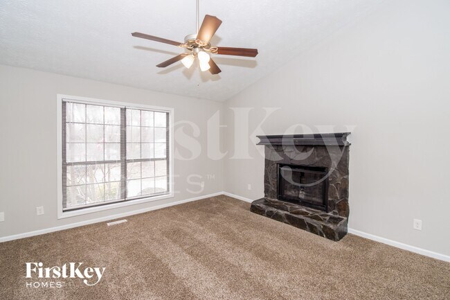 Foto del edificio - 1648 Olde Oak Dr