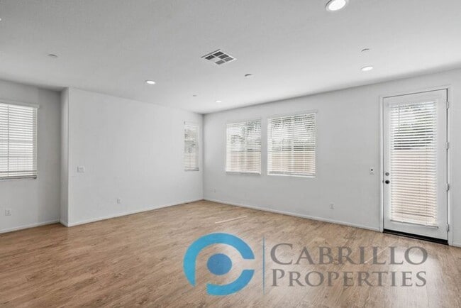 Foto del edificio - 232 Sweet Bay Ct