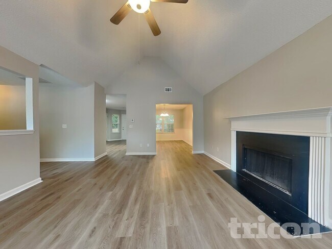 Foto del edificio - 11569 Registry Blvd