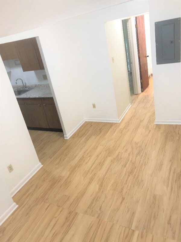 Foto del edificio - 6350 Forward Ave
