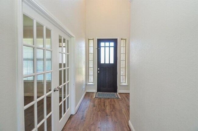 Building Photo - 18614 Garlington Dr