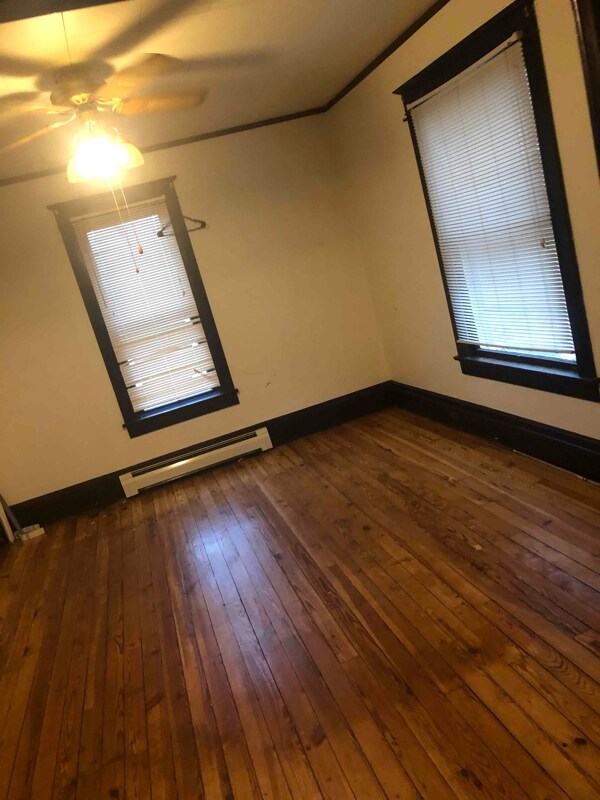 Building Photo - 475 Columbia St