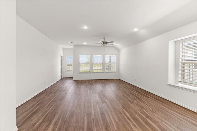 Foto del edificio - 542 Long Beach Bay Dr