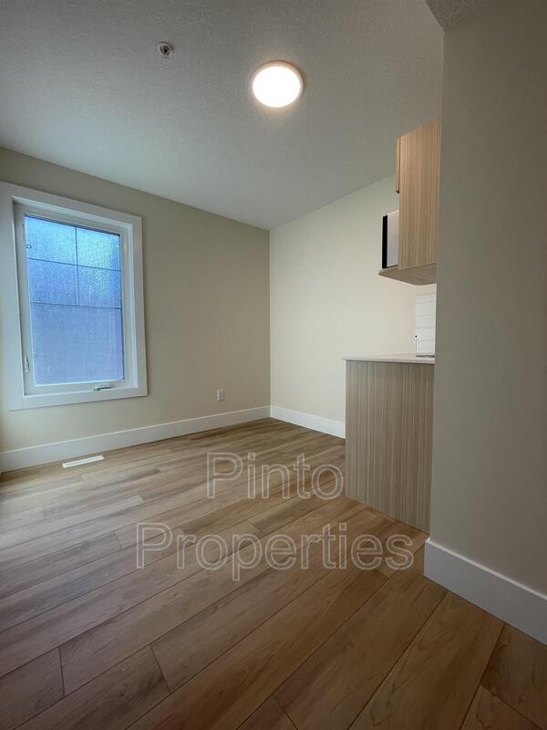 Photo principale - 8717-8110 110 St NW
