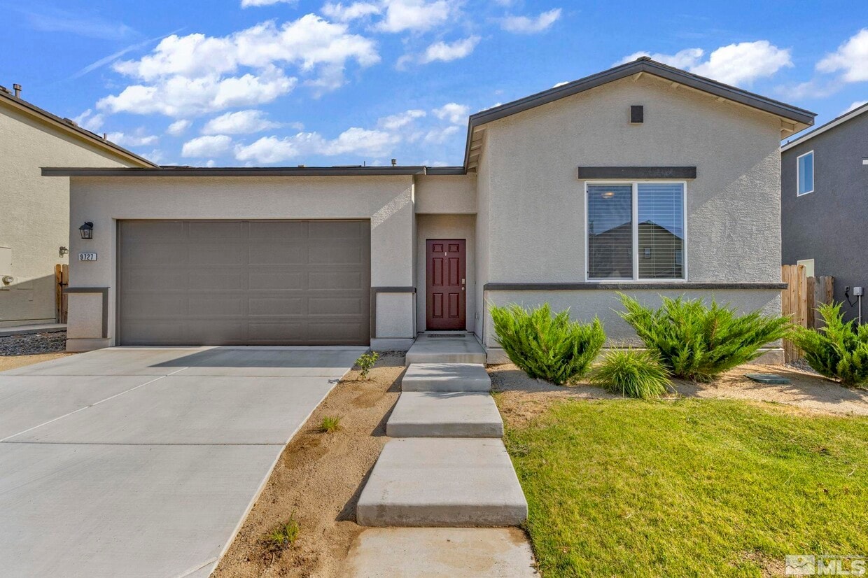 Primary Photo - 9727 Pelican Pointe Dr