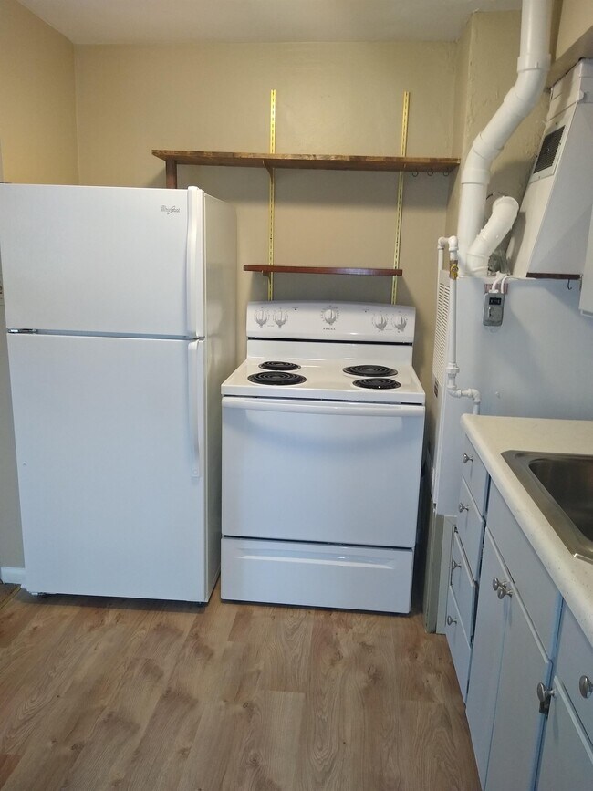 Foto del edificio - 3451 Evergreen Rd