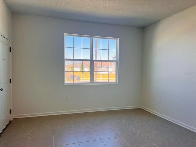 Building Photo - 4317 Riverbend Blvd