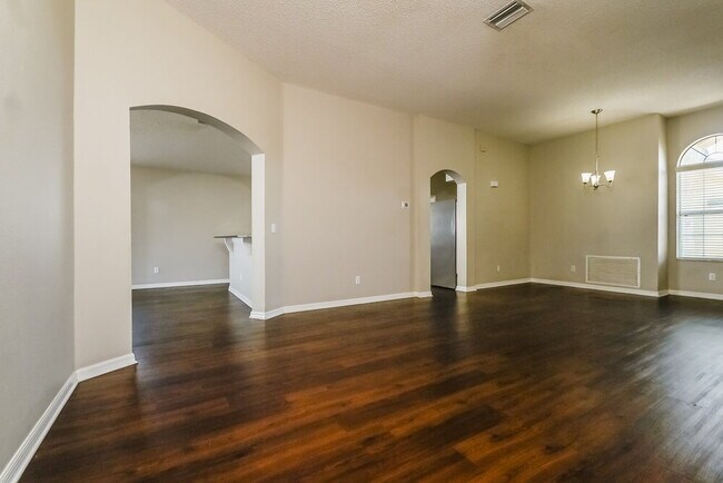 Foto del edificio - 12845 Longcrest Dr