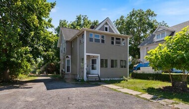 Building Photo - 1179 Lyell Ave